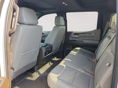 Used 2023 Chevrolet Silverado 1500 LTZ w/ LTZ Premium Package AWD/4WD image 9