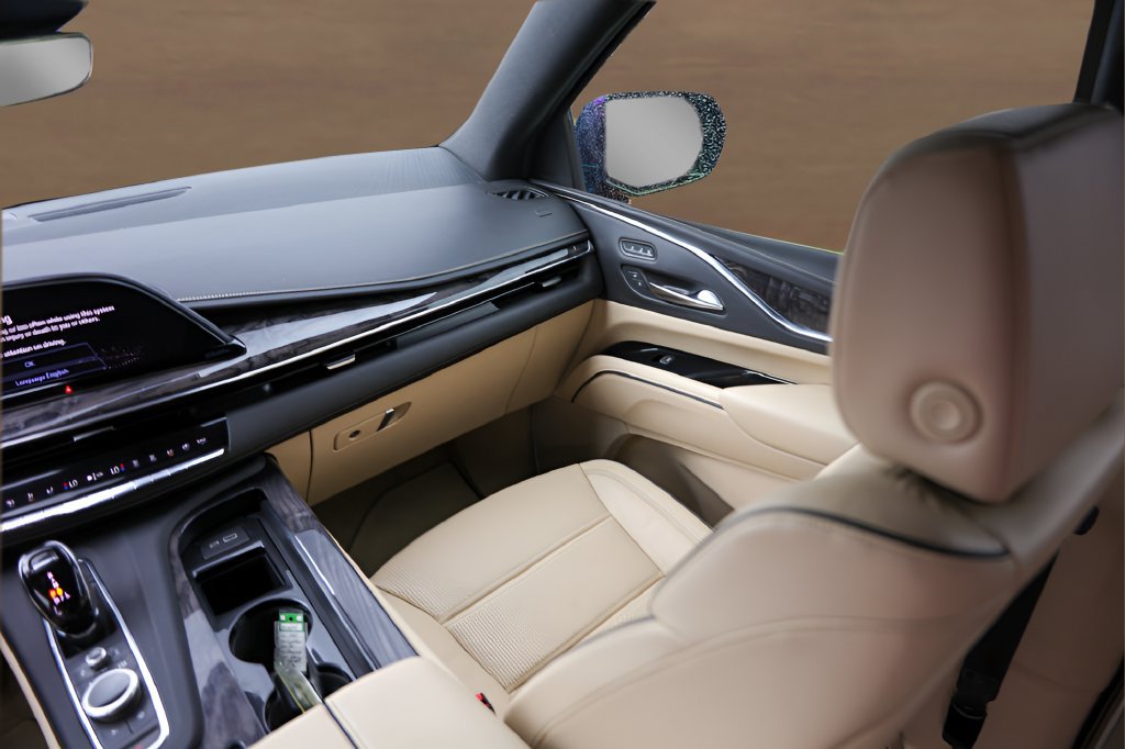 Used 2021 Cadillac Escalade Premium Luxury RWD image 29