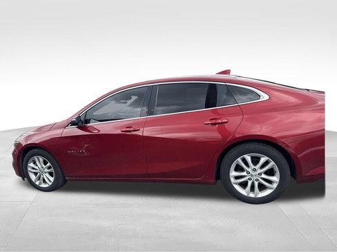 Used 2016 Chevrolet Malibu LT w/ Leather Package FWD image 6