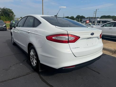 Used 2016 Ford Fusion S FWD image 5