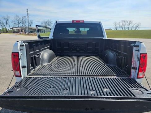 Used 2023 RAM 1500 Classic SLT w/ Electronics Group AWD/4WD image 23