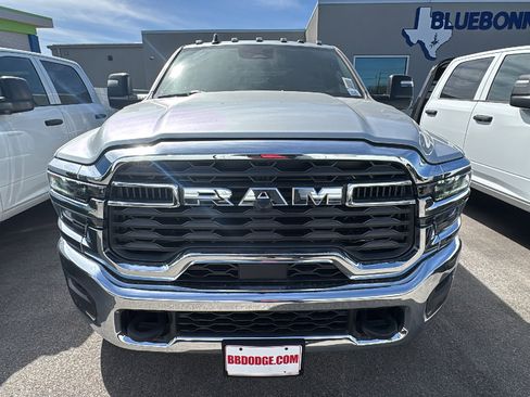 New 2026 RAM 5500 Tradesman w/ Chrome Appearance Group image 2
