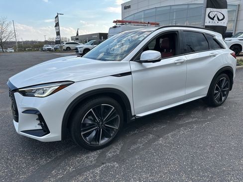 Certified 2023 INFINITI QX50 Sport AWD/4WD image 9