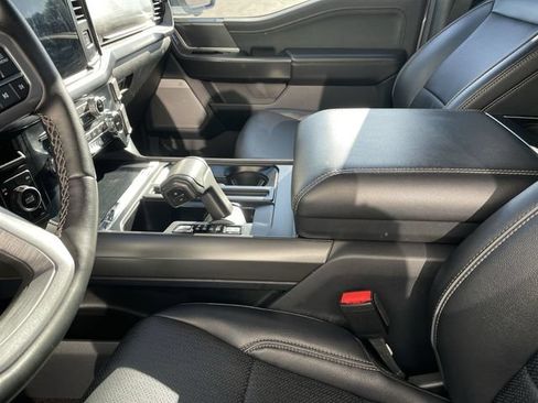 Used 2025 Ford F150 Lariat AWD/4WD image 21