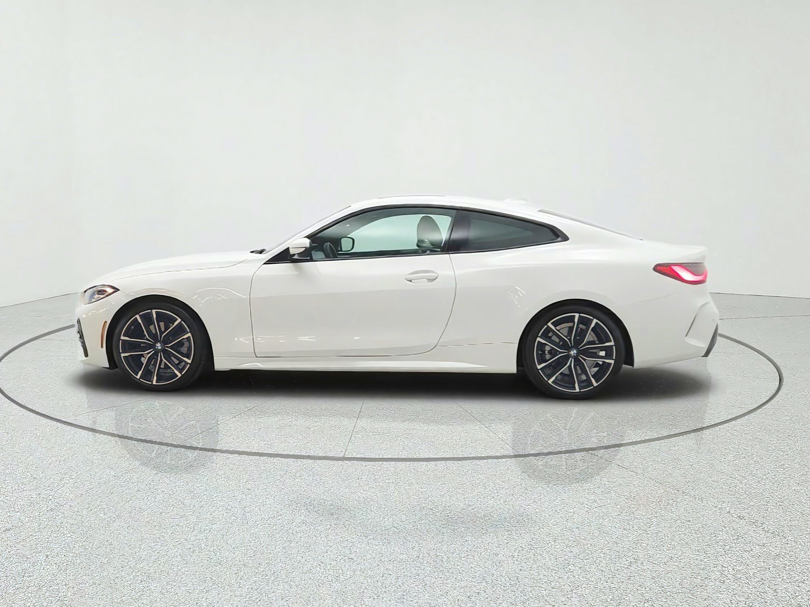 Used 2021 BMW 430i Coupe w/ M Sport Package RWD image 8