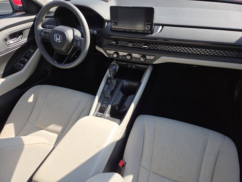 Used 2024 Honda Accord EX image 25