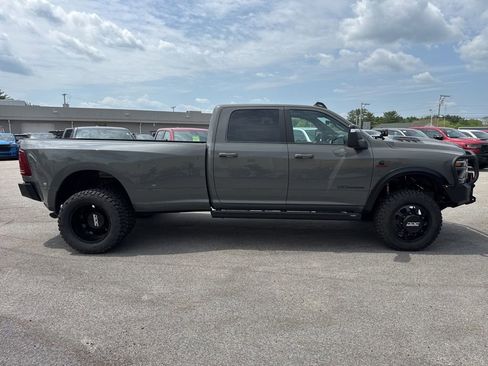 New 2026 RAM 3500 Laramie w/ Night Edition AWD/4WD image 8