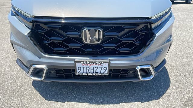 Used 2025 Honda CR-V Sport Touring image 9