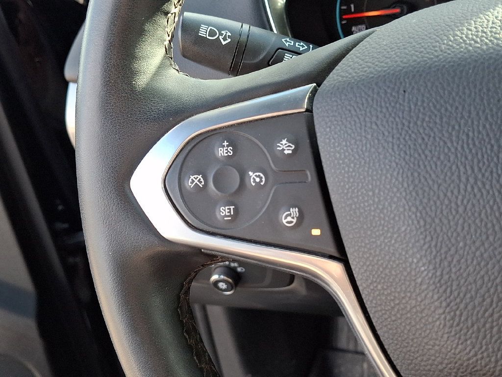 Used 2023 Chevrolet Traverse LT AWD/4WD image 22
