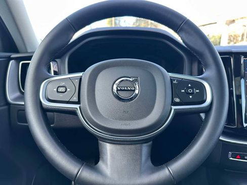 Used 2025 Volvo XC60 B5 Core w/ Protection Package Premier image 24