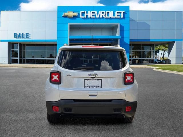 Used 2021 Jeep Renegade Latitude w/ Convenience Group FWD image 4