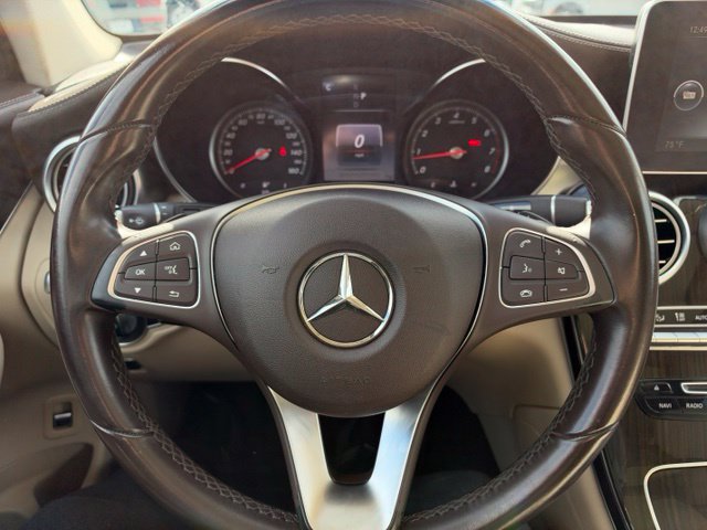 Used 2018 Mercedes-Benz GLC 300 4MATIC image 18