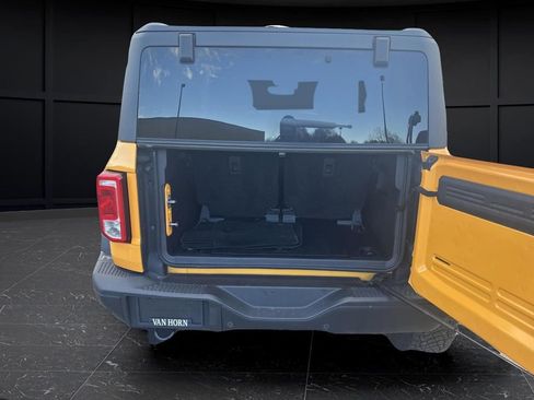 Used 2022 Ford Bronco Black Diamond image 15