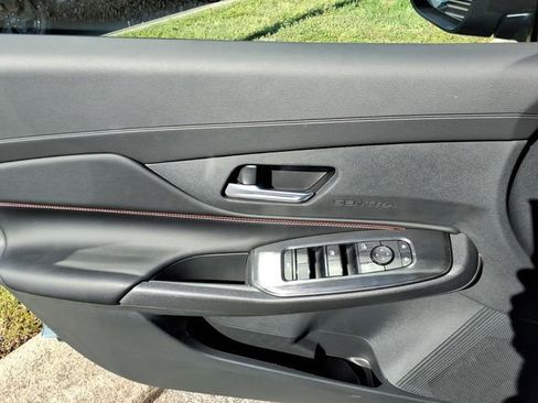 New 2026 Nissan Sentra SR FWD image 5