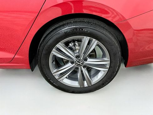 Used 2024 Volkswagen Jetta SE w/ Panoramic Sunroof Package FWD image 24