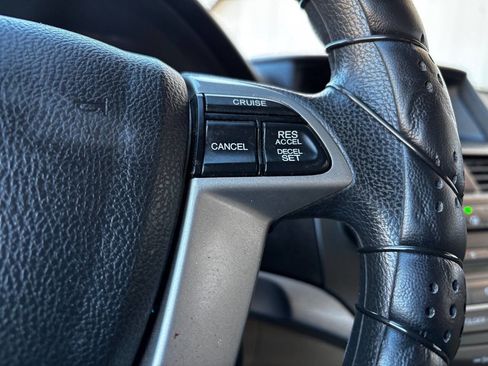 Used 2011 Honda Accord LX image 16