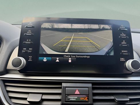 Used 2020 Honda Accord Sport image 15