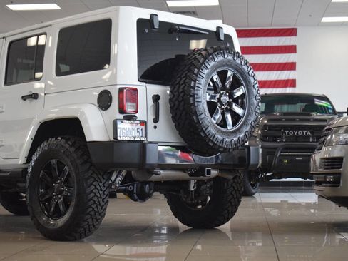 Used 2014 Jeep Wrangler Unlimited Sahara AWD/4WD image 26