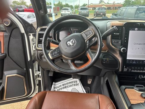 Used 2024 RAM 3500 Limited w/ Towing Technology Group AWD/4WD image 14