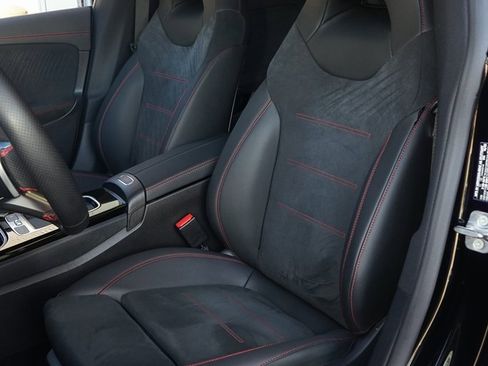 Used 2024 Mercedes-Benz CLA 250 4MATIC image 9