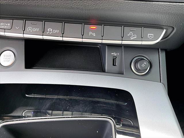 Used 2025 Audi Q5 2.0T Premium AWD/4WD image 25