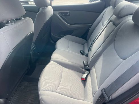 Used 2016 Hyundai Elantra SE FWD image 8