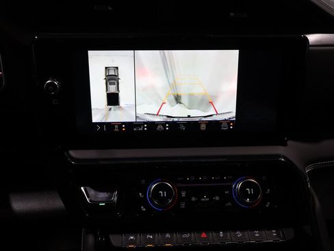 Used 2025 GMC Sierra 1500 AT4X image 28