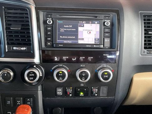 Used 2019 Toyota Sequoia Platinum AWD/4WD image 9