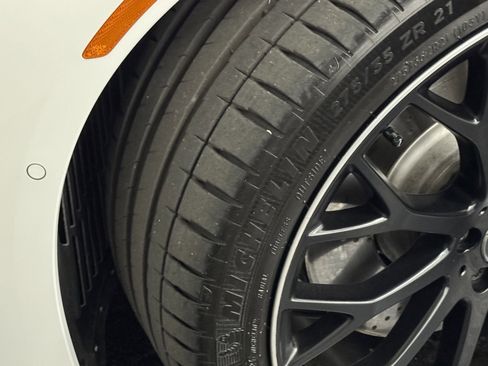 Used 2025 Mercedes-Benz SL 55 AMG 4MATIC image 19