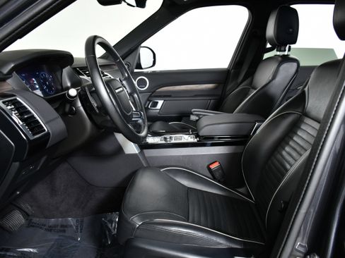 Used 2020 Land Rover Discovery HSE image 22