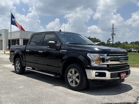 Used 2020 Ford F150 XLT w/ Equipment Group 302A Luxury RWD image 3