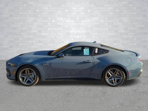 Used 2025 Ford Mustang GT Premium RWD image 9
