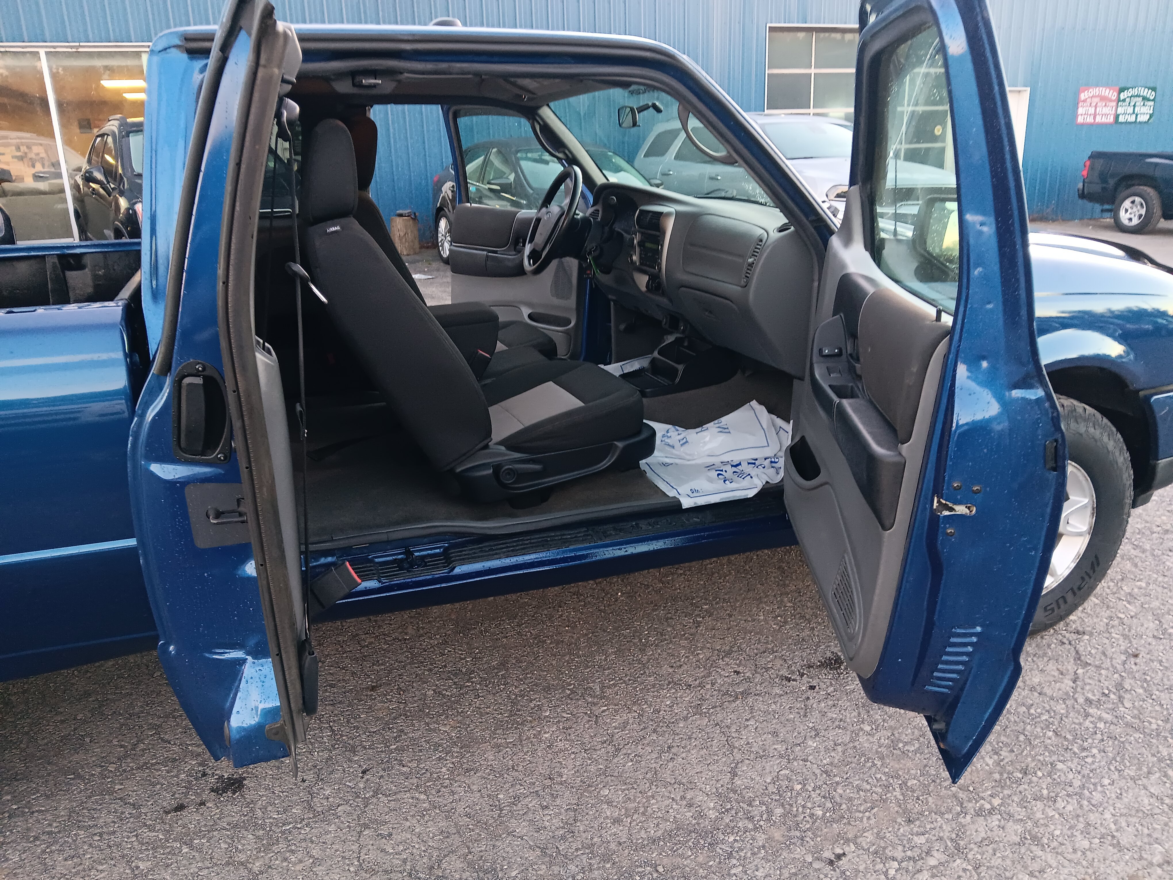 Used 2011 Ford Ranger XLT w/ Payload Pkg 2 AWD/4WD image 12