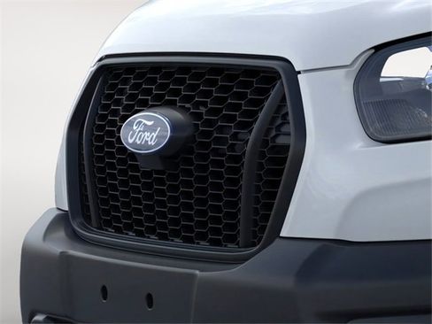 New 2026 Ford Transit 250 148 Medium Roof image 17
