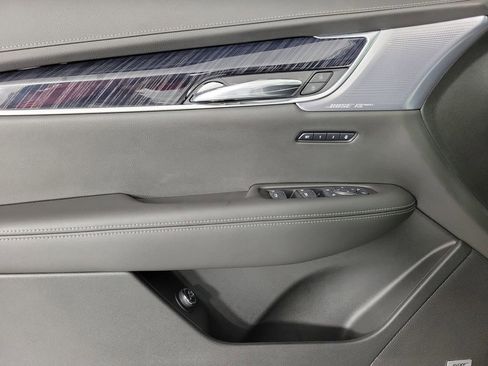 Certified 2025 Cadillac XT6 Premium Luxury w/ Technology Package image 20