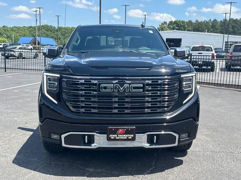 Used 2025 GMC Sierra 1500 Denali Ultimate AWD/4WD image 3