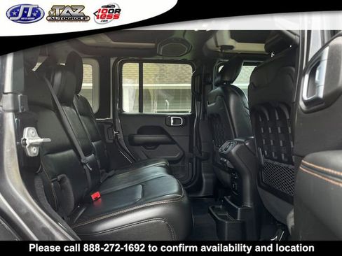 Used 2022 Jeep Wrangler Unlimited Rubicon w/ Trailer Tow Package AWD/4WD image 11