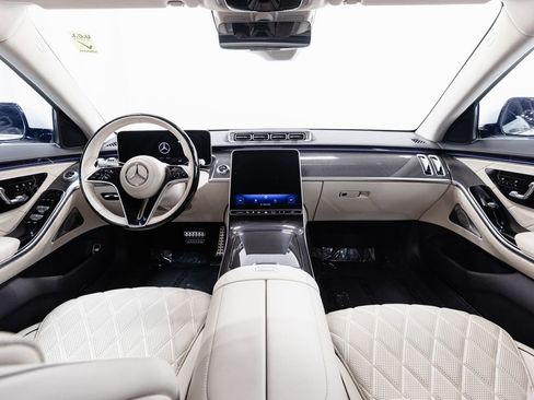 Used 2025 Mercedes-Benz S 580e 4MATIC Sedan image 26