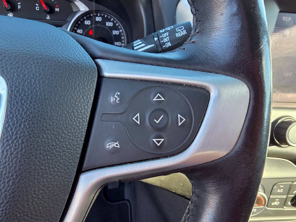Used 2020 GMC Terrain SLT w/ Preferred Package FWD image 19