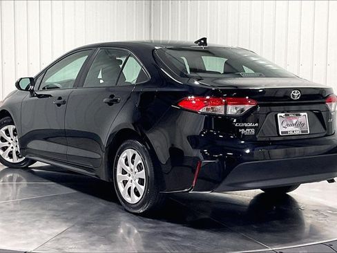 Used 2024 Toyota Corolla LE FWD image 12