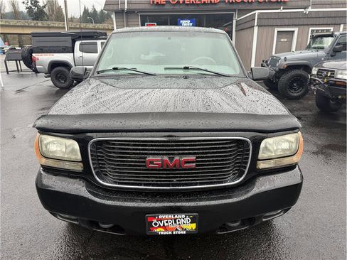 Used 1999 GMC Yukon Denali image 3