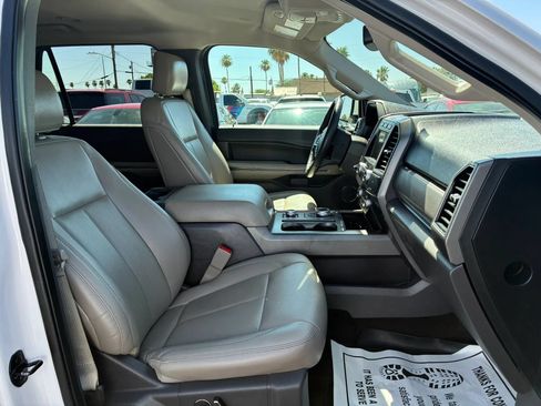 Used 2019 Ford Expedition Max XLT w/ Equipment Group 201A AWD/4WD image 26