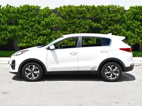 Used 2020 Kia Sportage LX FWD image 3