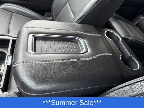 Used 2023 GMC Yukon XL Denali image 27