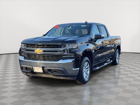 Used 2020 Chevrolet Silverado 1500 LT w/ Convenience Package image 3