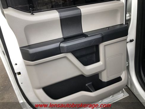 Used 2017 Ford F150 XL w/ Equipment Group 101A Mid AWD/4WD image 15