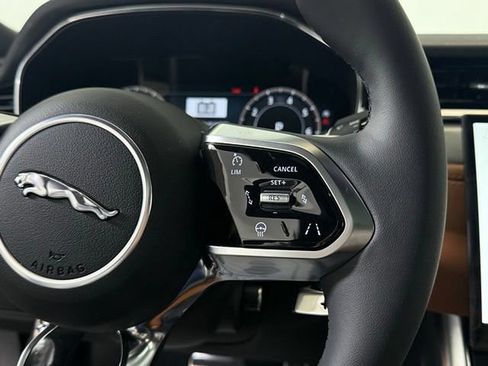 New 2024 Jaguar XF R-Dynamic SE AWD/4WD image 36