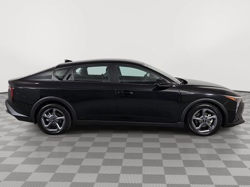 Used 2025 Kia K4 FWD image 9