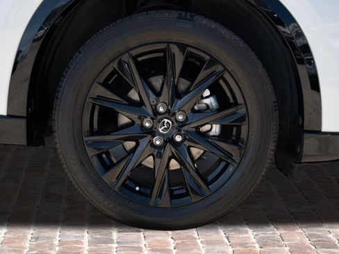 Used 2024 MAZDA CX-5 Carbon Edition image 44