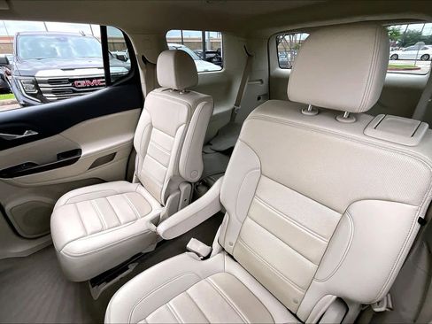 Used 2021 GMC Acadia Denali AWD/4WD image 18